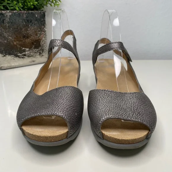 Dansko Marcy Pewter Metallic Leather Peep Toe Wedge Sandals 41 EU/10.5 US - Picture 4 of 9